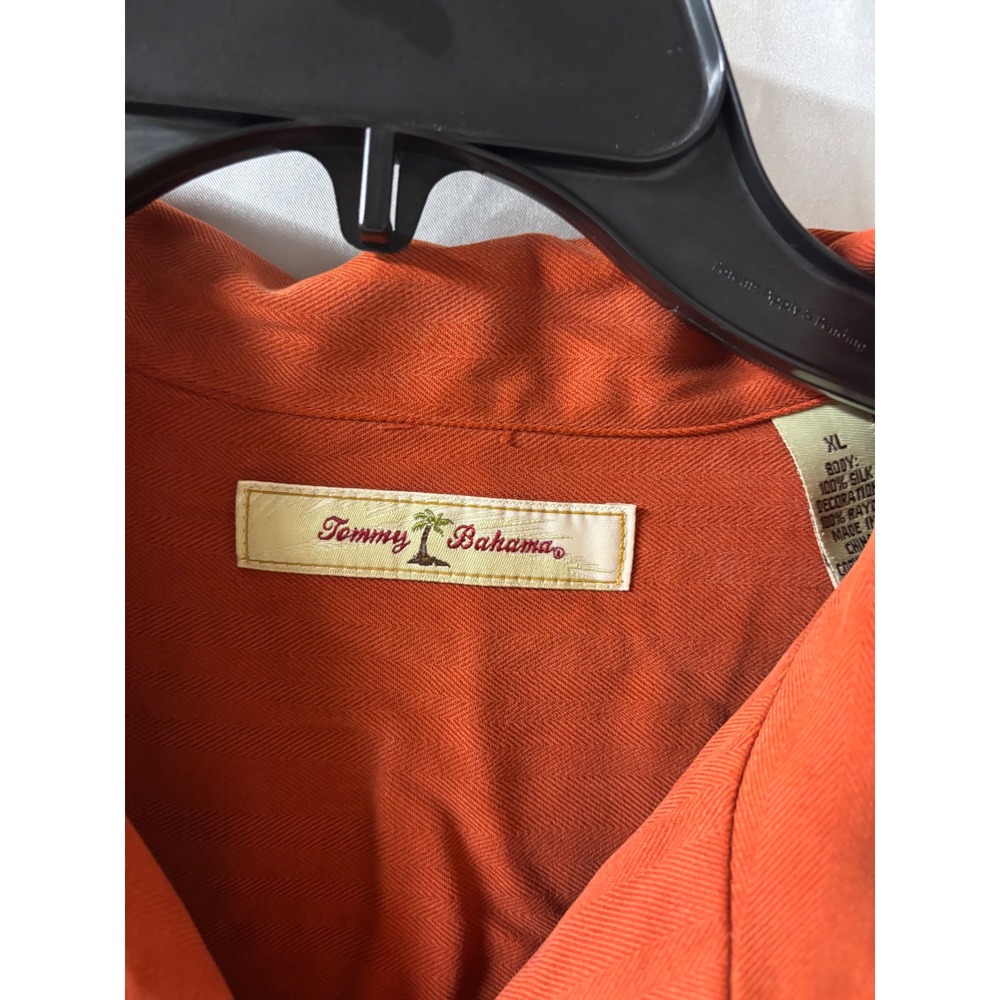Tommy Bahama Mens‎ XL Silk Burnt Orange Pelican Cigars Embroidered Camp Shirt - Picture 2 of 4